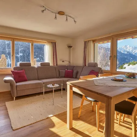 Chasa Plajet شقة *